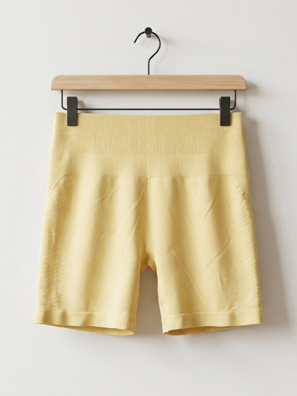 Alphalete Amplify Seamless Biker Shorts Yellow High Waist Scrunch Size M